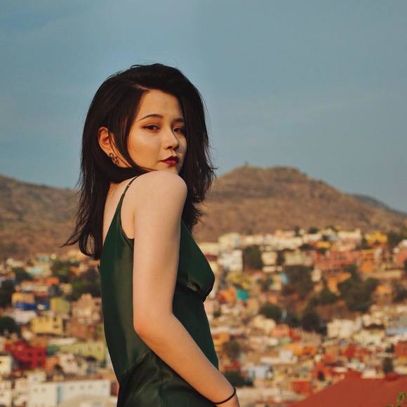 Meet your Posher, Anna - Picture 1 of 1